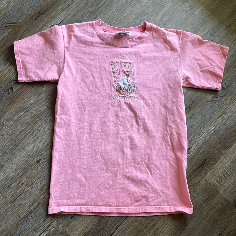 🌄 Vintage Embroidered Virginia T-Shirt